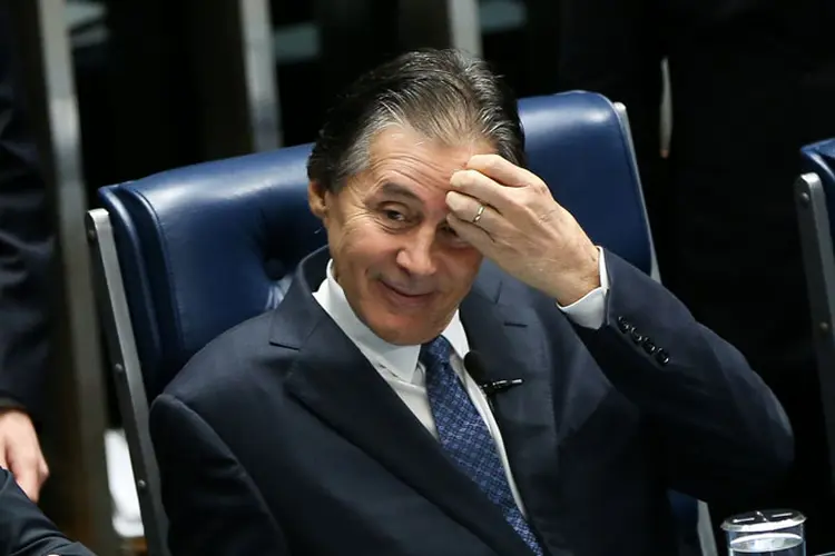 Eunício: presidente do Senado disse nesta sexta-feira (25) que não cabe ao Congresso definir preço de combustíveis (Marcelo Camargo/Agência Brasil)