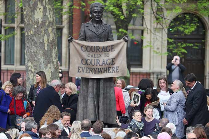 Inaugurada 1ª estátua de uma mulher na Praça do Parlamento, em Londres