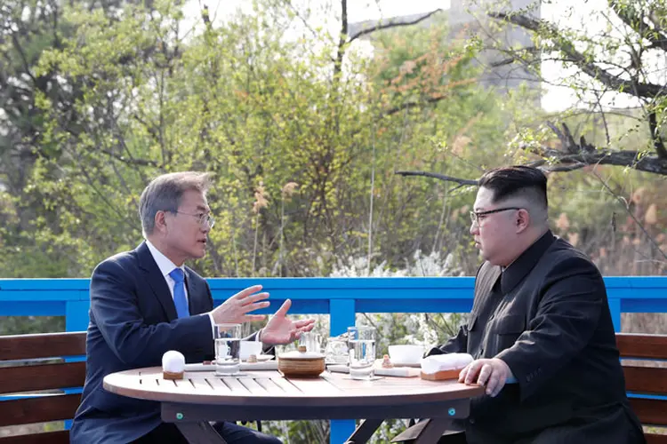 Encontro: as duas Coreias tentarão este ano dar um fim à guerra de forma permanente (Korea Summit Press/Reuters)