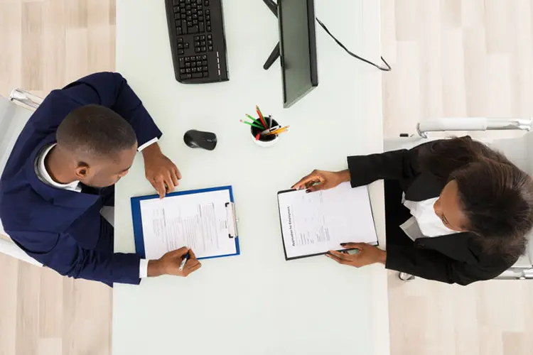 Cotas: é um critério que a banca seja formada de maneira diversa, com homens, mulheres, brancos e negros (iStock/Thinkstock)