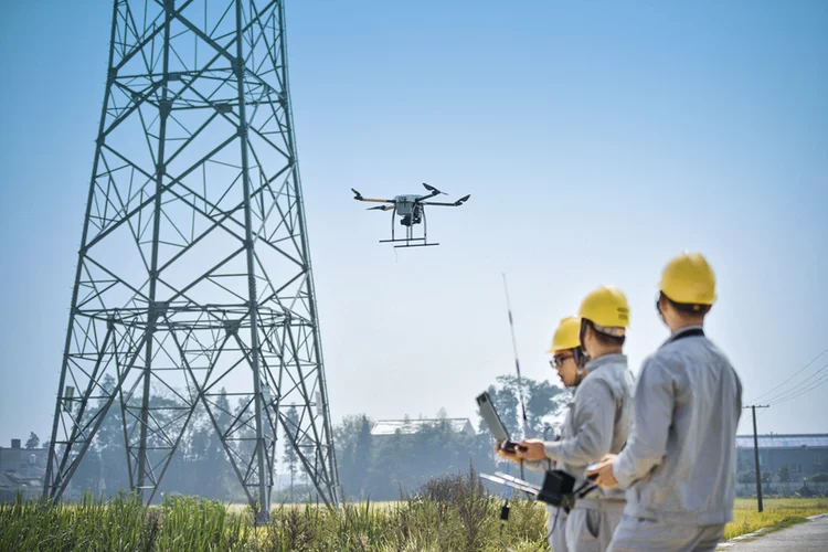 Drone no setor elétrico: substituição de pessoal e ganho de tempo | Bai Yu inhua/Eyevine/Glow Images