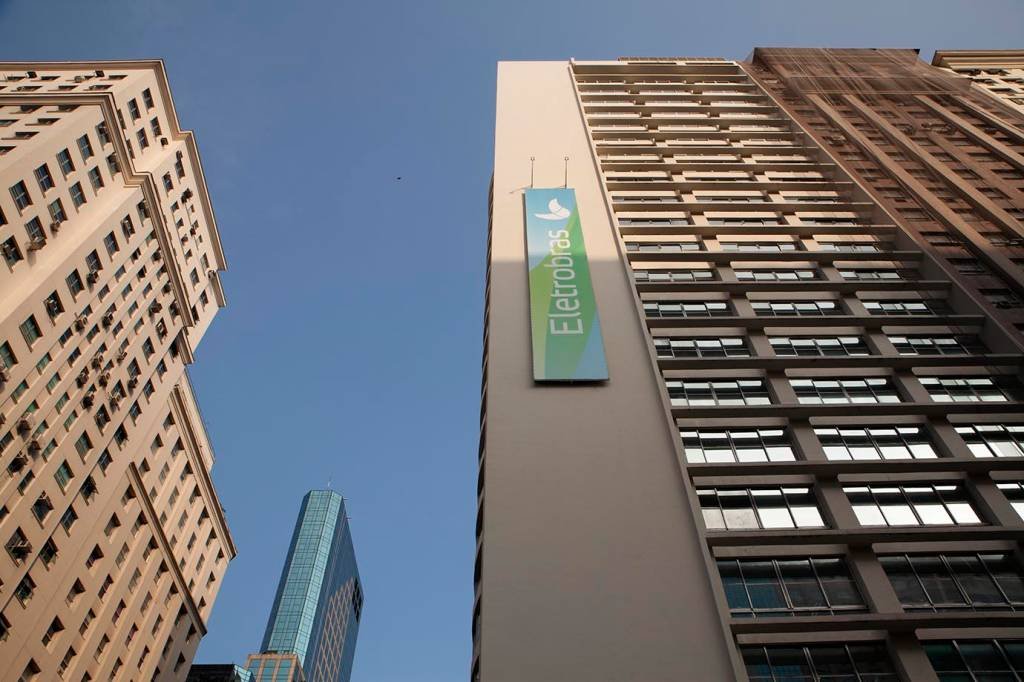 Justiça Federal do Rio suspende leilão das 6 distribuidoras da Eletrobras