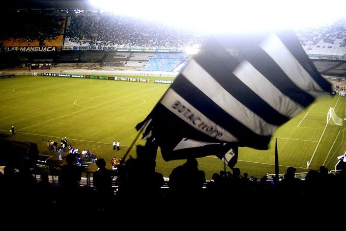 Alojamento do Botafogo é interditado por rachaduras e fiação inadequada