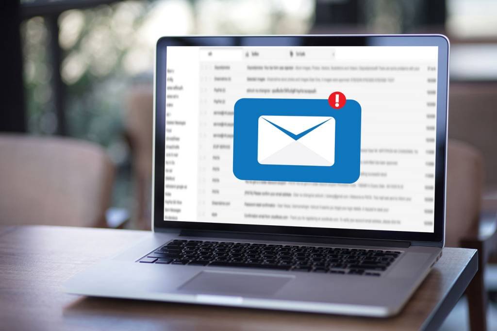 Email mantém a relevância apesar de novos canais (foto/Thinkstock)