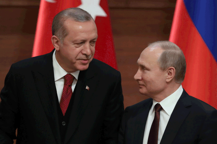 Guerra na Síria: a Rússia é principal aliada do governo sírio, e a Turquia apoia os rebeldes (Umit Bektas/Reuters)