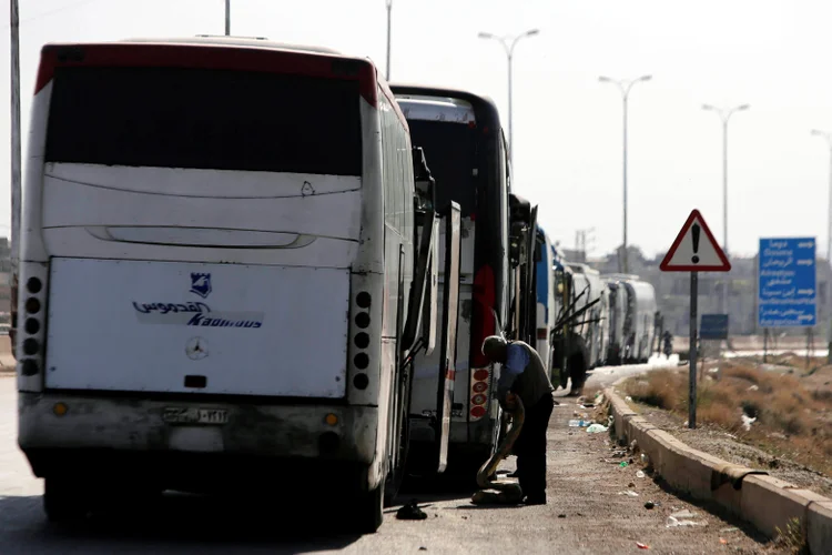 Ghouta: o pacto entre governo e os rebeldes também inclui a troca de prisioneiros (Omar Sanadiki/Reuters)