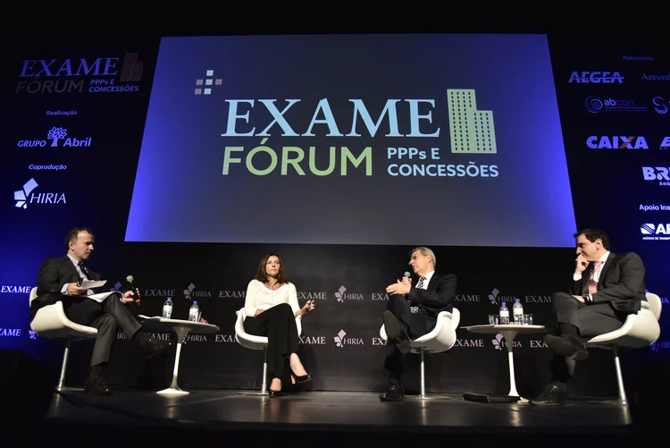 André Lahoz Mendonça de Barros, diretor editoral de EXAME, Teresa Vernaglia, da BRK Ambiental, Carlos Ari Sundfeld, da FGV, e Marco Aurelio Barcelos, secretário do PPI (Divulgação/Exame)