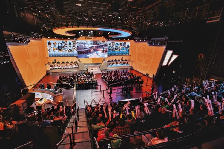 Arena na Califórnia: competição eletrônica com público ao vivo (Blizzard Entertainment/Divulgação)