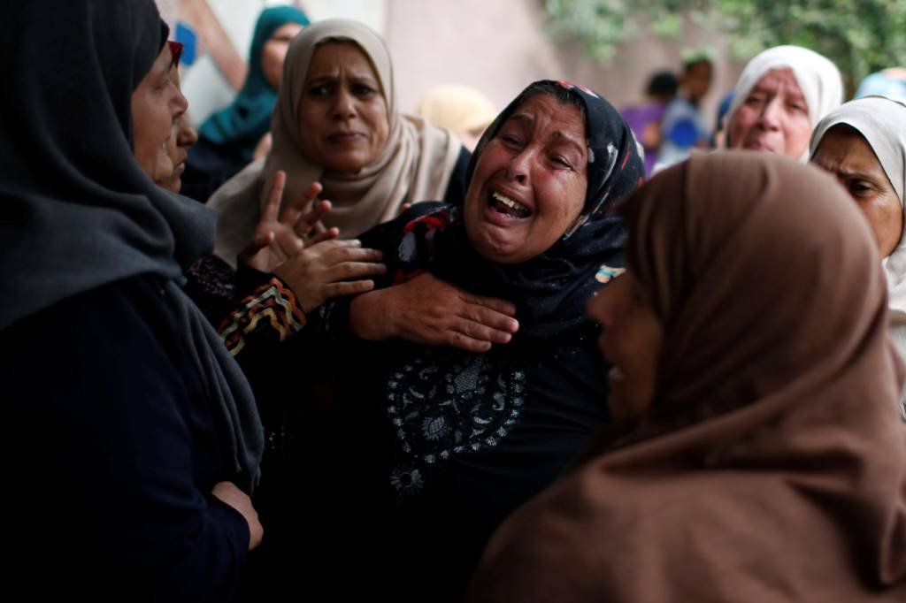 Quatro palestinos morrem durante protestos na Faixa de Gaza