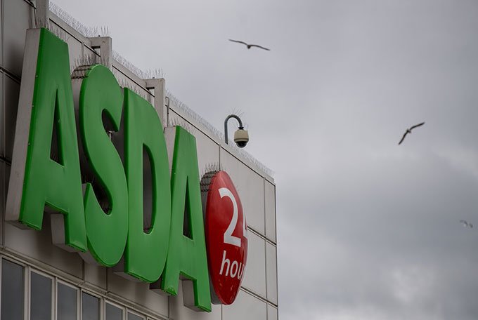 Sainsbury's compra Asda do Walmart por US$ 10 bilhões