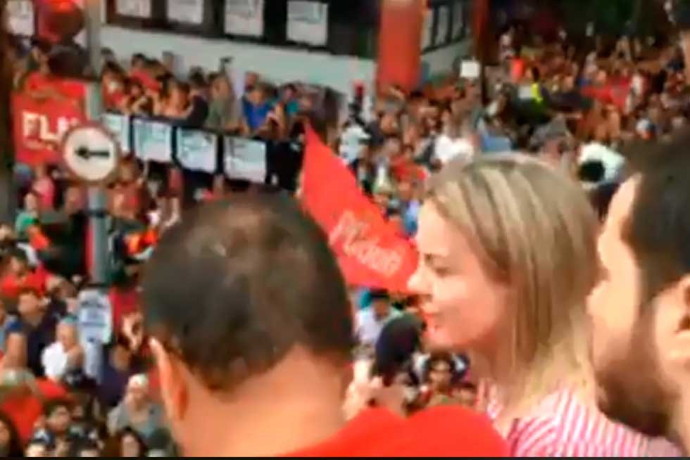 Lula ficará junto com a militância em São Bernardo do Campo, diz Gleisi