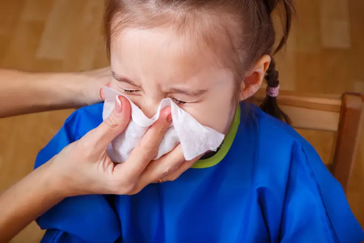 Crianças: o aumento de pacientes com bronquiolite já é esperado no outono, mas o quadro deste ano parece mais severo (iStock/Thinkstock)