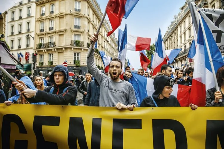 Protesto contra imigrantes na França: a reação daqueles que temem sair perdendo (Matthieu Alexandre/AFP)