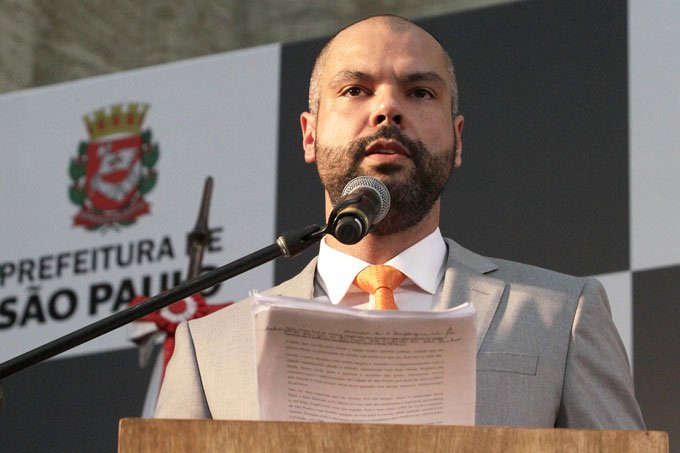 Bruno Covas: prefeito atribui o baixo investimentos a um problema burocrático, pois dois editais para 33 pontes e viadutos foram barradas pelo Tribunal de Contas do Município (Divulgação/Leon Rodrigues/SECOM)