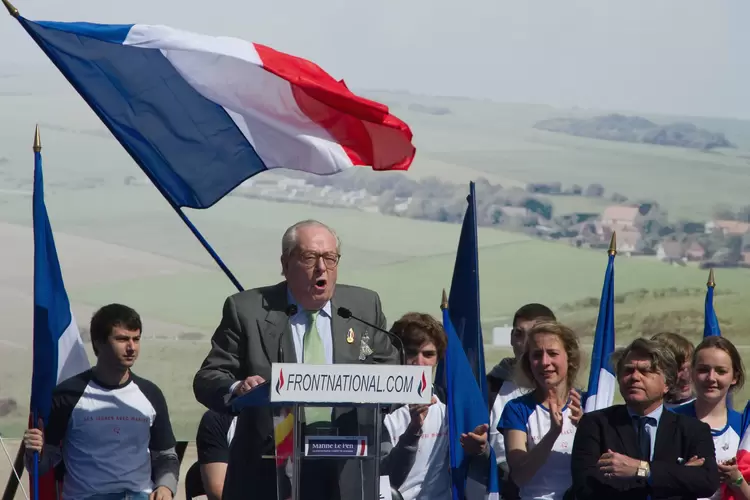 Política: o movimento neofascista disse que Le Pen é uma referência (Pascal Le Segretain/Getty Images)