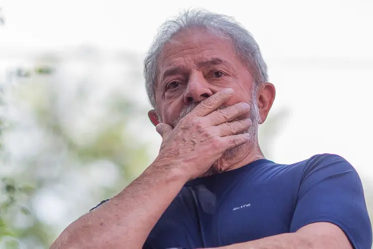 Lula: ex-presidente cumpre pena de 12 anos e 1 mês por corrupção passiva e lavagem de dinheiro desde 7 de abril (Victor Moriyama/Getty Images)