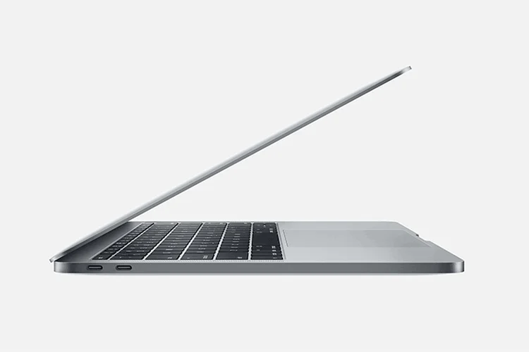 O novo MacBook Pro inclui suporte para até 32 GB de memória, um teclado aprimorado para digitação mais silenciosa e também será capaz de compilar código mais rapidamente (Apple/Divulgação)