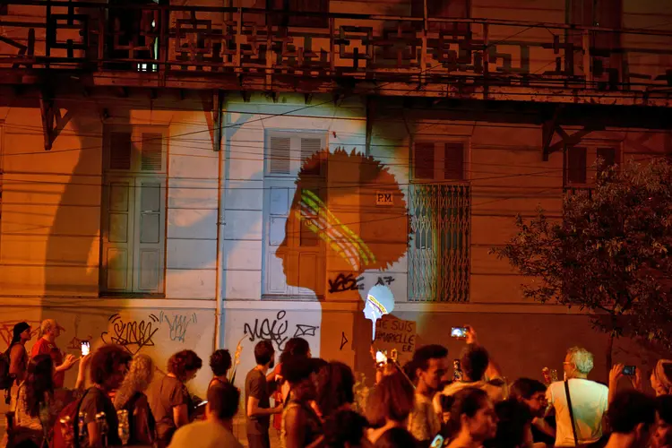 Protesto no Rio para marcar um mês da morte da vereadora Marielle Franco (Lucas Landau/Reuters)
