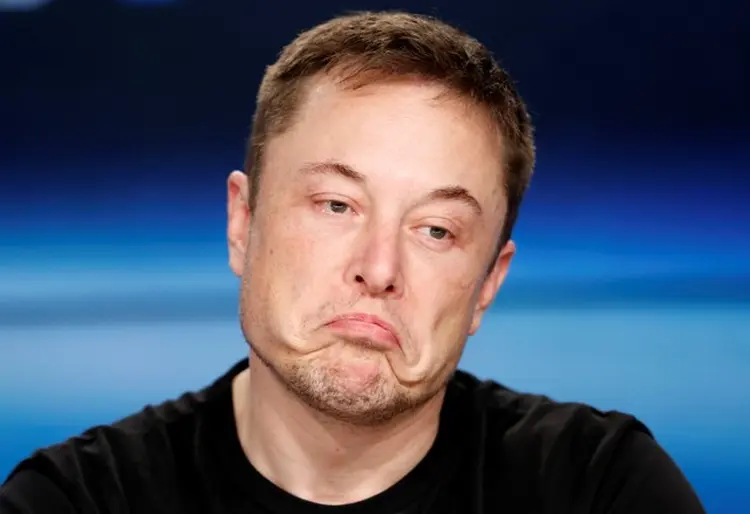 Elon Musk: documentos não indicam que ele tenha atuado em resposta à pesquisa que começou sábado. (Joe Skipper / Reuters/Reuters)
