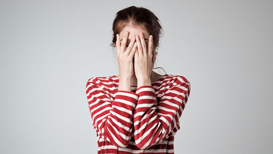 Você é tímido? Use esses 3 comandos no ChatGPT para destravar a sua comunicação com confiança