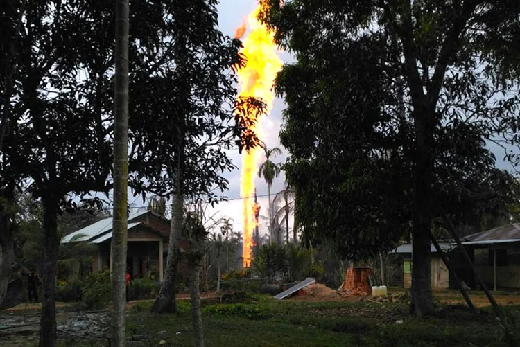 Indonésia: a província é conhecida por seus diversos poços ilegais de petróleo (Antara Foto/Maulana/Reuters)