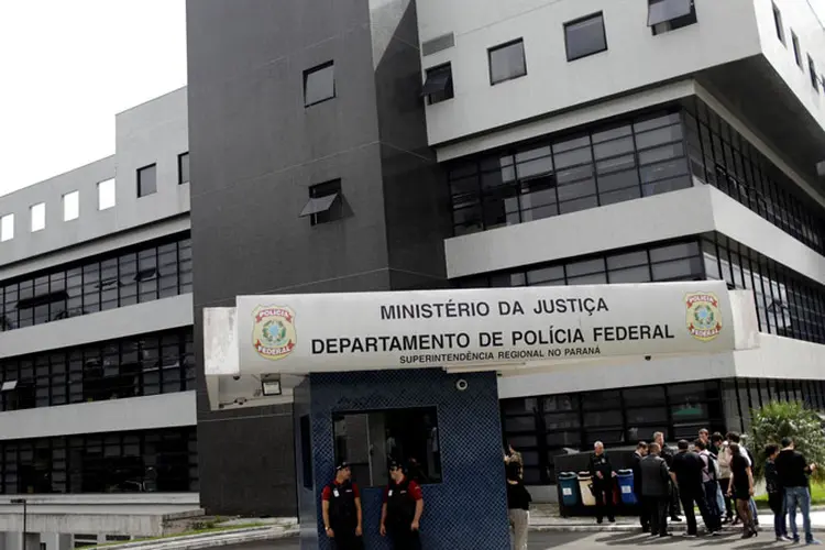 Polícia Federal do Paraná se prepara para prisão de Lula (Ricardo Moraes/Reuters)