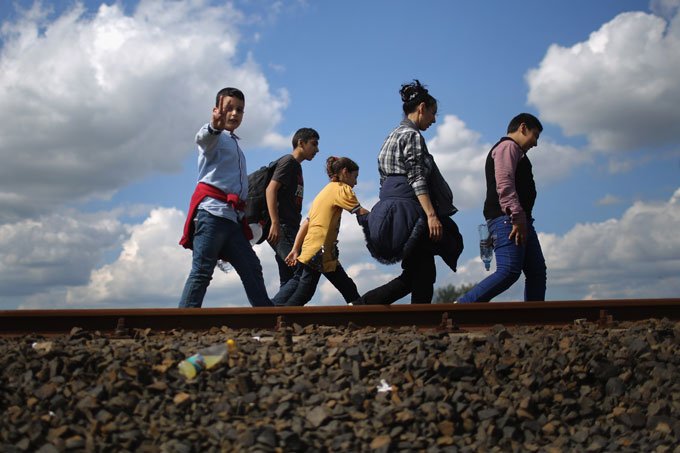 Áustria começa a cobrar para refugiados solicitarem asilo no país