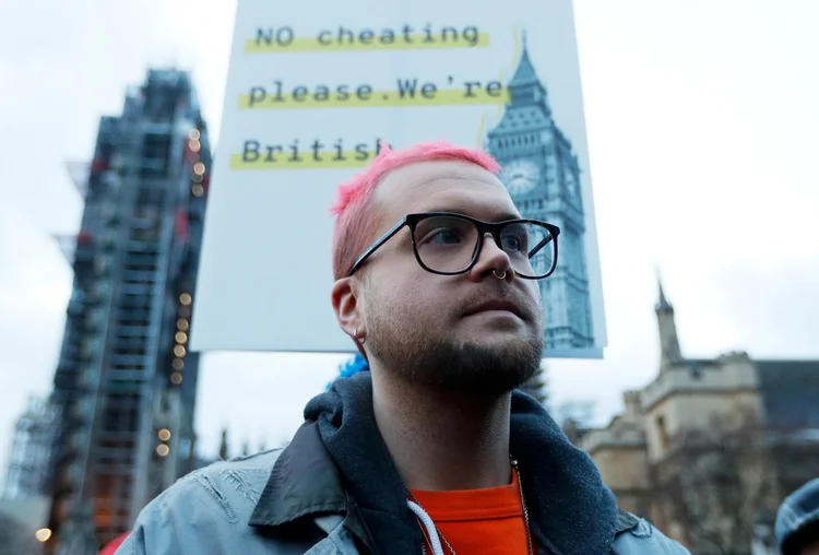 Christopher Wylie: em sua chegada ao Capitólio na terça-feira, ele afirmou que responderia aos legisladores a “qualquer coisa que eles perguntem”