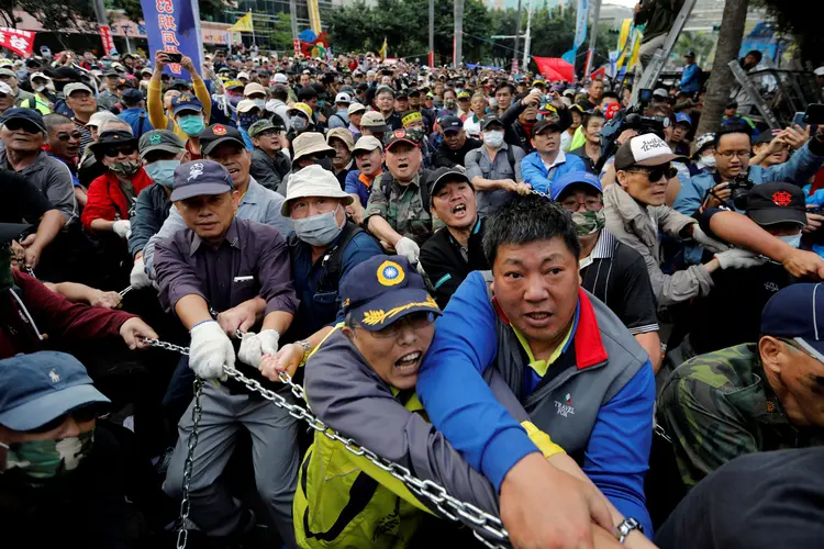 Protestos em Taiwan: atos coincidem com o endurecimento da postura da China diante da Taiwan (Tyrone Siu/Reuters)