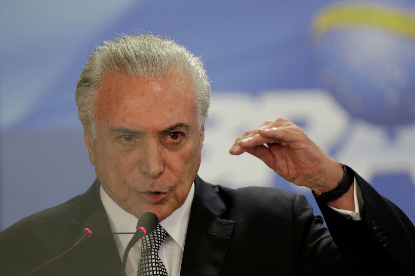 Temer autoriza estudo sobre Eletrobras somente após aprovação de PL