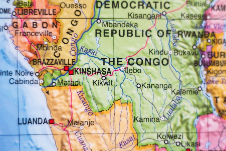 Naufrágio em rio mata pelo menos 42 pessoas no Congo