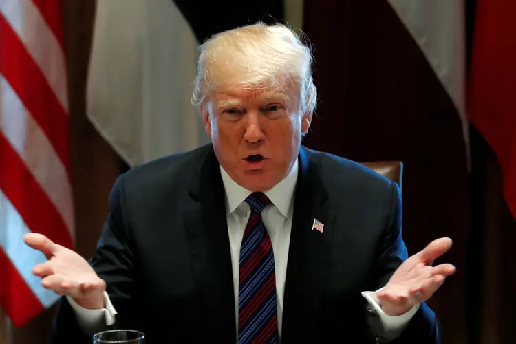 Trump: os EUA anunciaram tarifas tarifas de 25% sobre o aço e de 10% sobre o alumínio (Kevin Lamarque/Reuters)
