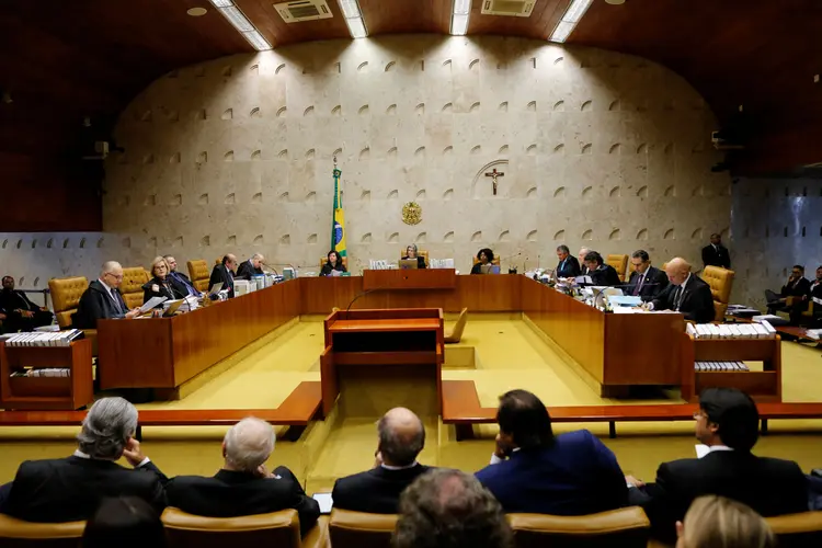 STF: em 2010, norma foi suspensa pela Corte e os ministros começaram a julgar o caso definitivamente na sessão de ontem (Adriano Machado/Reuters)