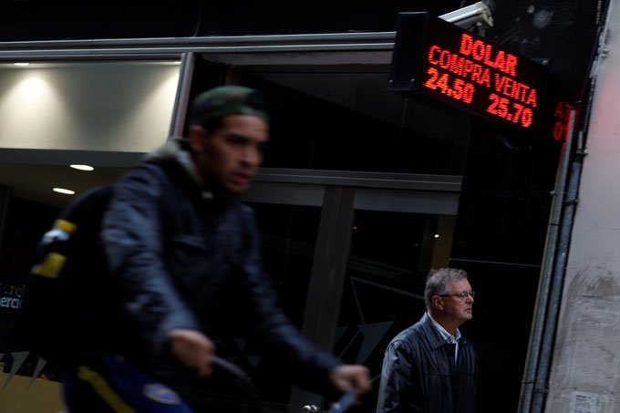 Banco Central da Argentina anuncia atuação no regime cambial