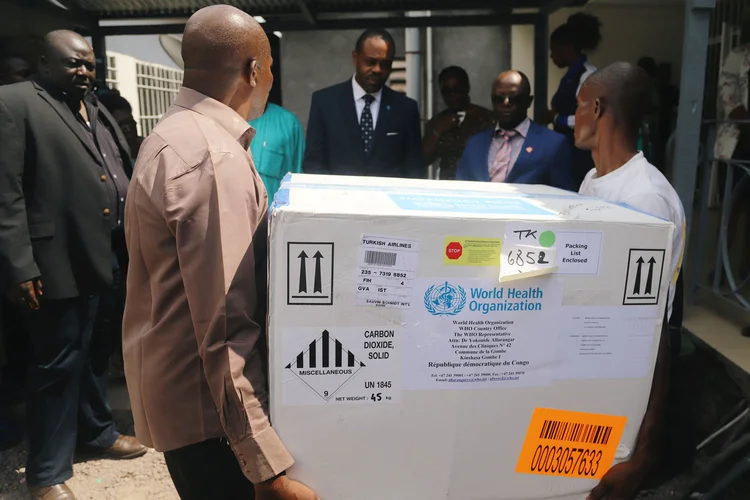 Vacina contra ebola: primeira remessa de 4 mil doses chegou à região de Kinshasa (Kenny Katombe/Reuters)