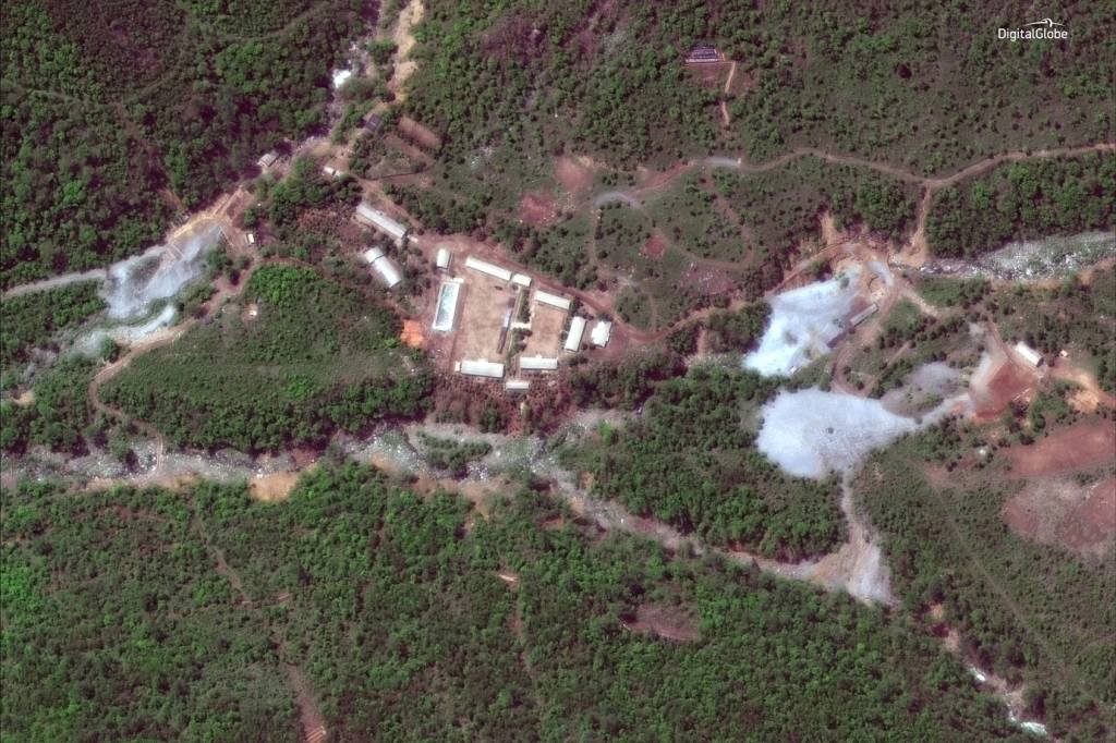 Coreia do Norte desmantela centro de testes nucleares