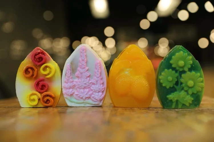 Produtos da Lush, empresa britânica de cosméticos que anunciou sua saída do Brasil (Lush/Divulgação)