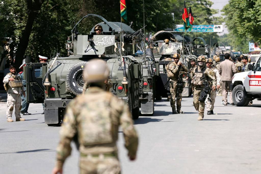 Ataques contra forças de segurança deixam 35 mortos no Afeganistão