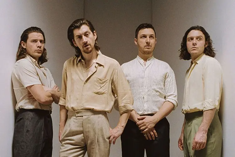 AM: suas canções ganharam a maturidade trazida com a chegada dos 30 anos (Arctic Monkeys/Divulgação)