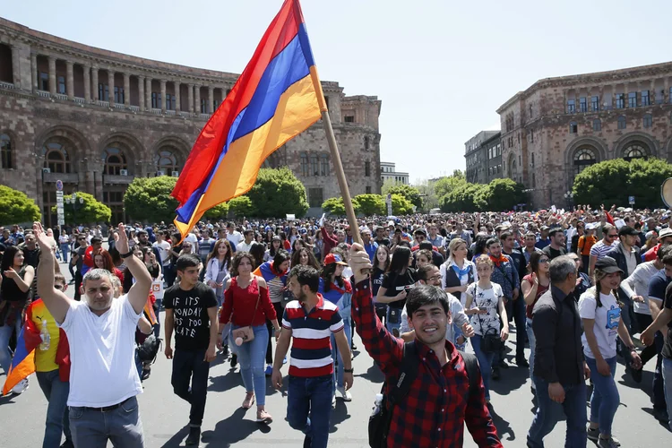 Armênia: há três semanas a Armênia enfrenta uma onda de protestos contra o governo (Gleb Garanich/Reuters)