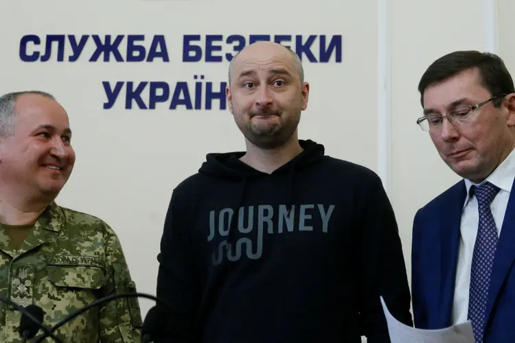 Jornalista russo, Babtchenko,dado como morto aparece na Ucrânia (Valentyn Ogirenko/Reuters)