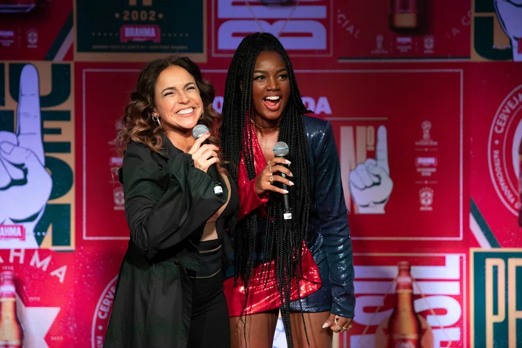 Daniela Mercury e Iza: campanha da Brahma e hino para o Brasil na Copa (Brahma/Divulgação)