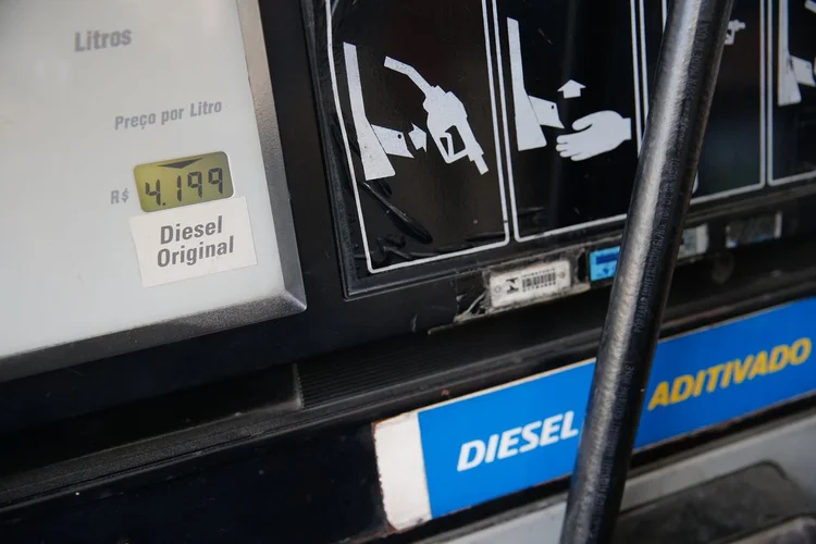 Postos de gasolina: há 41.000 postos de combustíveis em todo o país e que esse é, na cadeia do petróleo, o elo onde há maior competição, segundo presidente de federação (Fernando Frazão/Agência Brasil)
