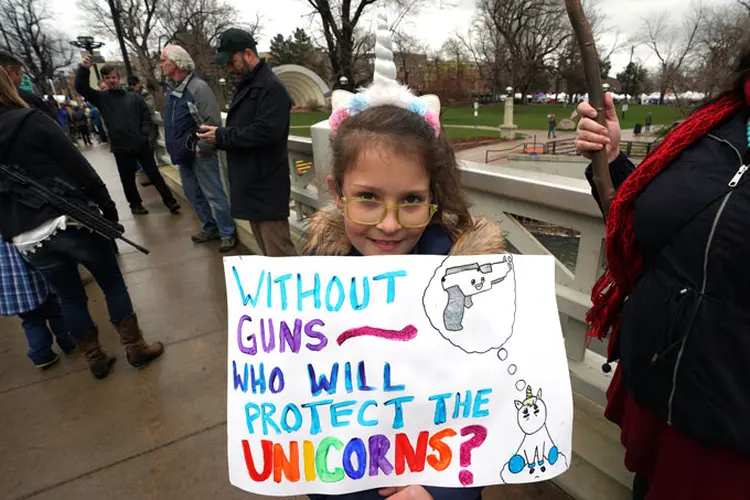 Armas: os manifestantes defenderam a Segunda Emenda da Constituição, que concede o direito de portar armas (Rick T. Wilking/Getty Images)