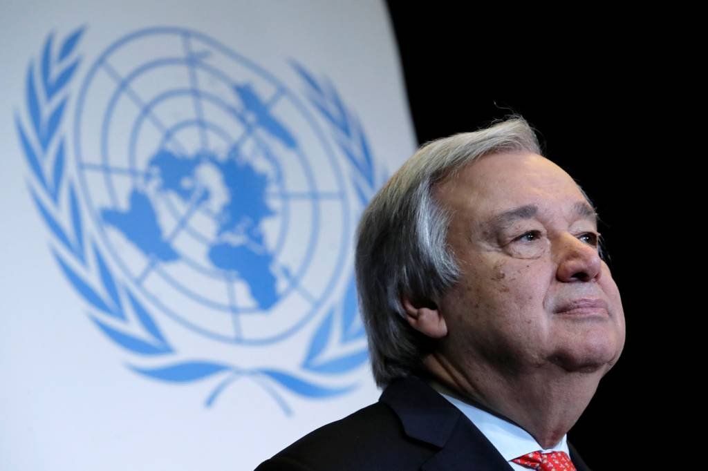 O secretário-geral da ONU, Antonio Guterres, pediu neste sábado que os governos declarem "estado de emergência climática" na abertura de uma reunião de cúpula virtual para comemorar o quinto aniversário dos Acordos de Paris (Denis Balibouse/Reuters)