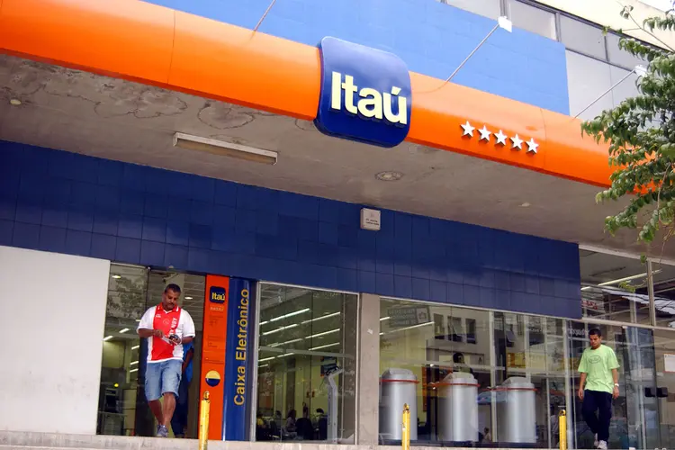 Banco Itaú:  vagas para trainees (Jean-Pierre Pingoud/Bloomberg News/Bloomberg)