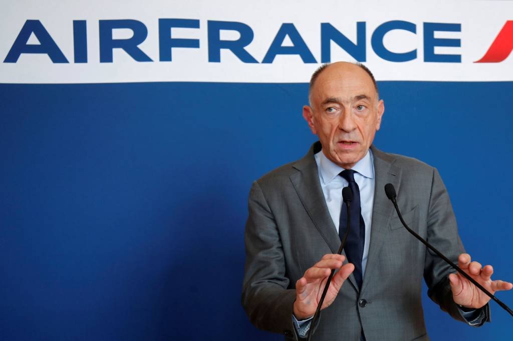 Presidente da Air France-KLM deixa grupo após derrota em consulta de greve