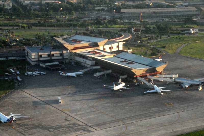 Avião cai após decolagem no aeroporto de Havana, diz Cuba