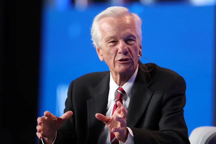 DINOSSAURO RECONHECIDO: empresário Jorge Paulo Lemann reconhece a necessidade de atualizar sua companhia para o novo mercado / REUTERS/| Lucy Nicholson (REUTERS/| Lucy Nicholson/Reuters)