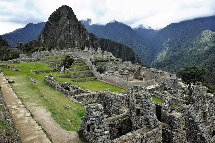 O protesto foi organizado por coletivos do distrito de Machu Picchu Pueblo (Reprodução/Reprodução)